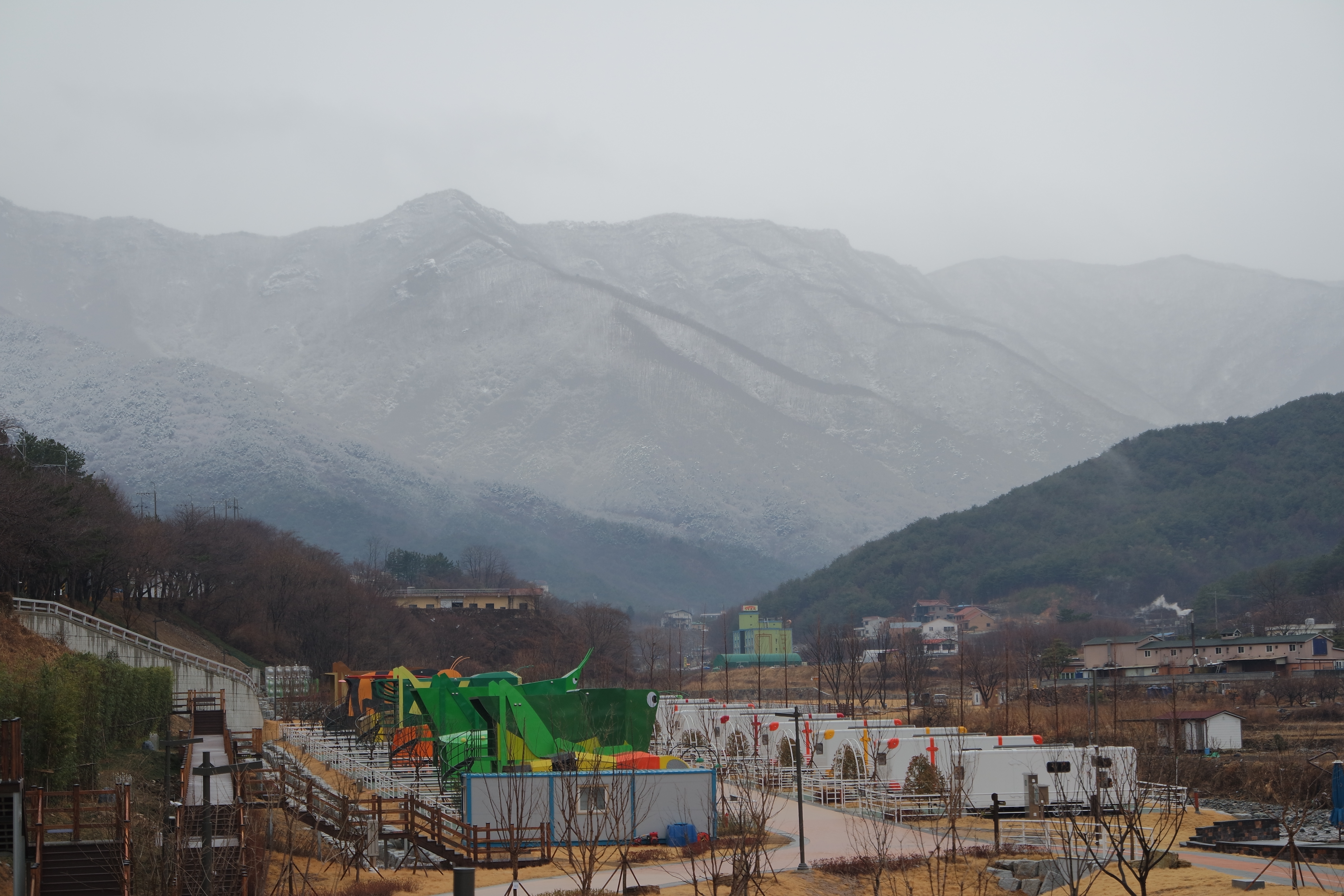 등억 야영장의 겨울